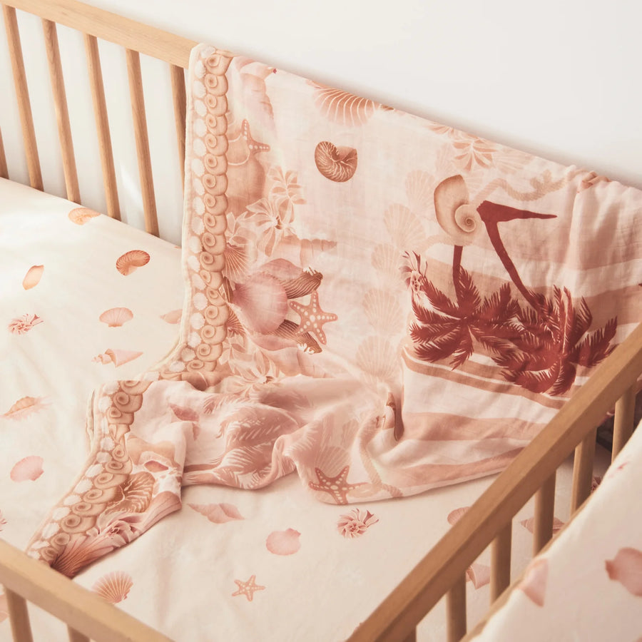 Shell collector swaddle